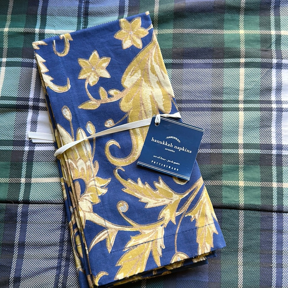 Pottery Barn set of 3 Hanukkah Napkins nwt